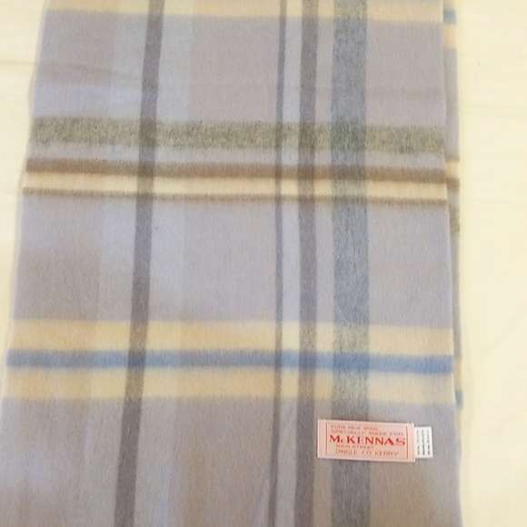 Mc kennas  Blue gray plaid 80% wool 20% cashmere fringed  scarf size approx 60in - Picture 1 of 4